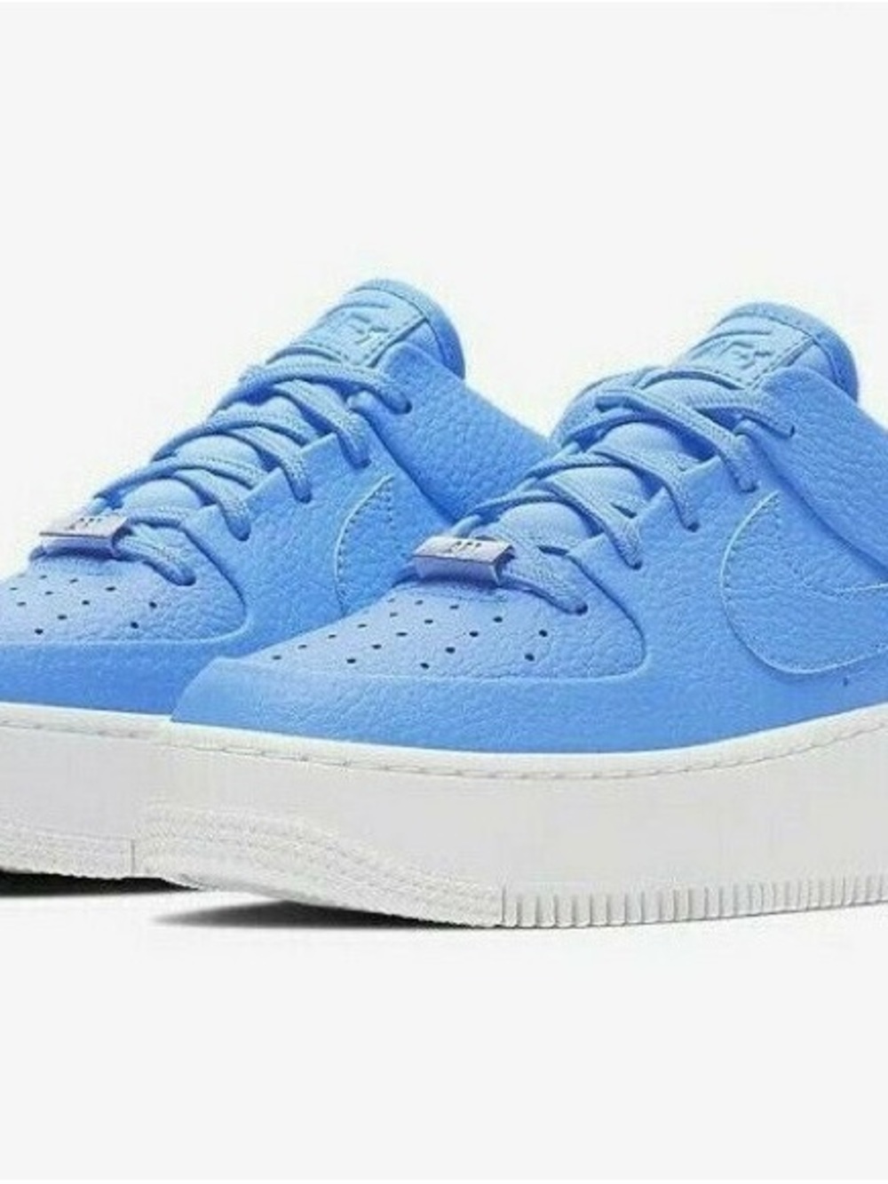 Nike Low-Top Sneakers in Sky Blue and White